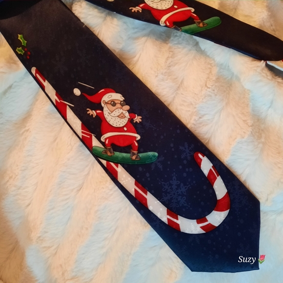 100% Silk Santa Snowboarding Candy Cane Tie - Picture 7 of 9